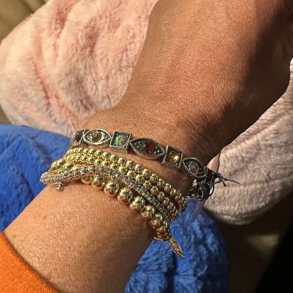 Paparazzi Bracelet - Picture 3 of 10